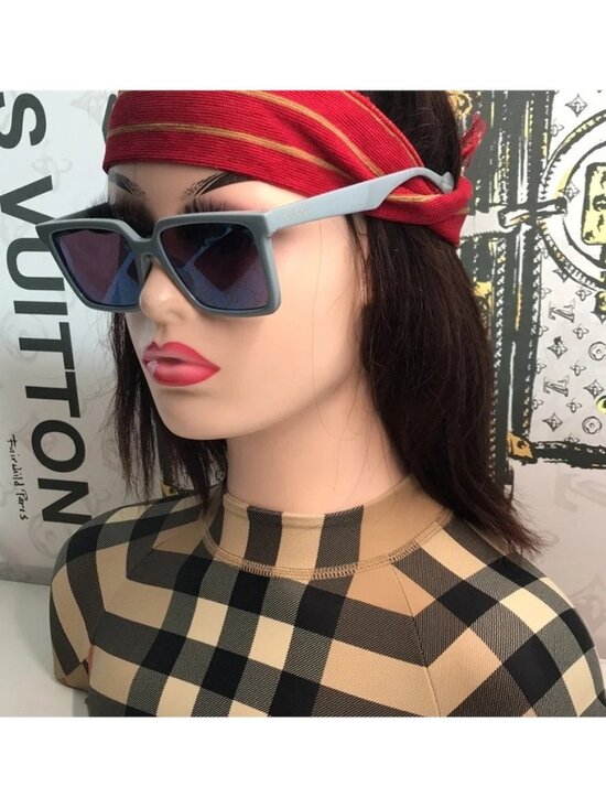 NEW AUTHENTIC Gucci Blue Square Sunglasses GG1540S 003 main image 5
